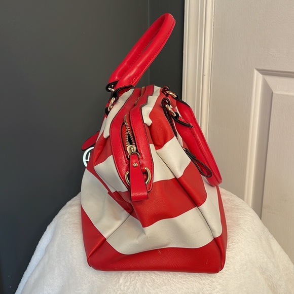 Sigal Red and White Stripe Purse - Stylish Shoulder Bag with Gold Accents NWOT - Picture 14 of 14